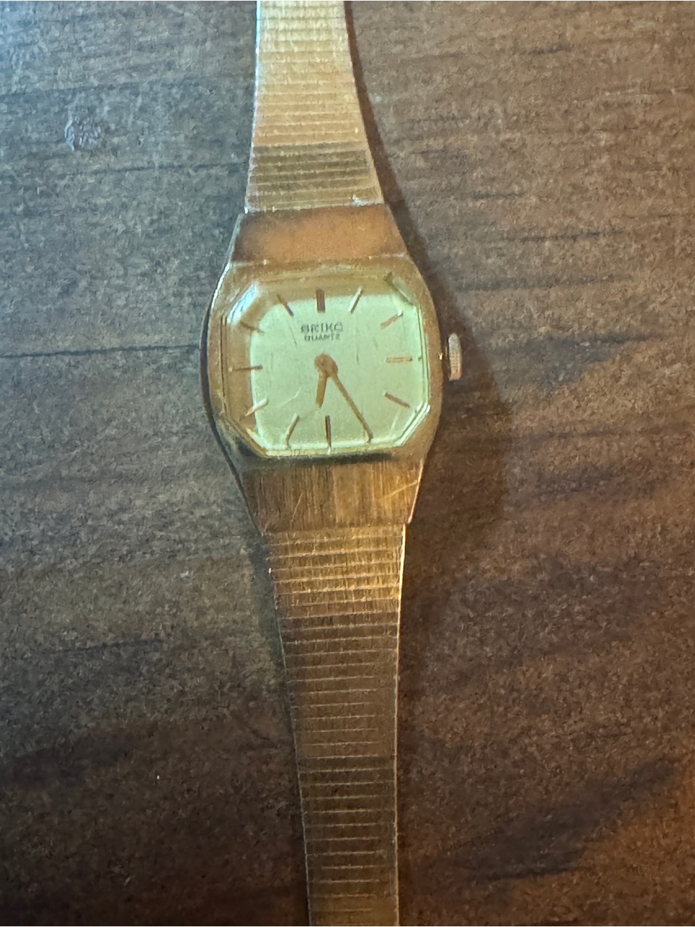 Vintage Seiko Gold Tone Ladies Quartz Watch